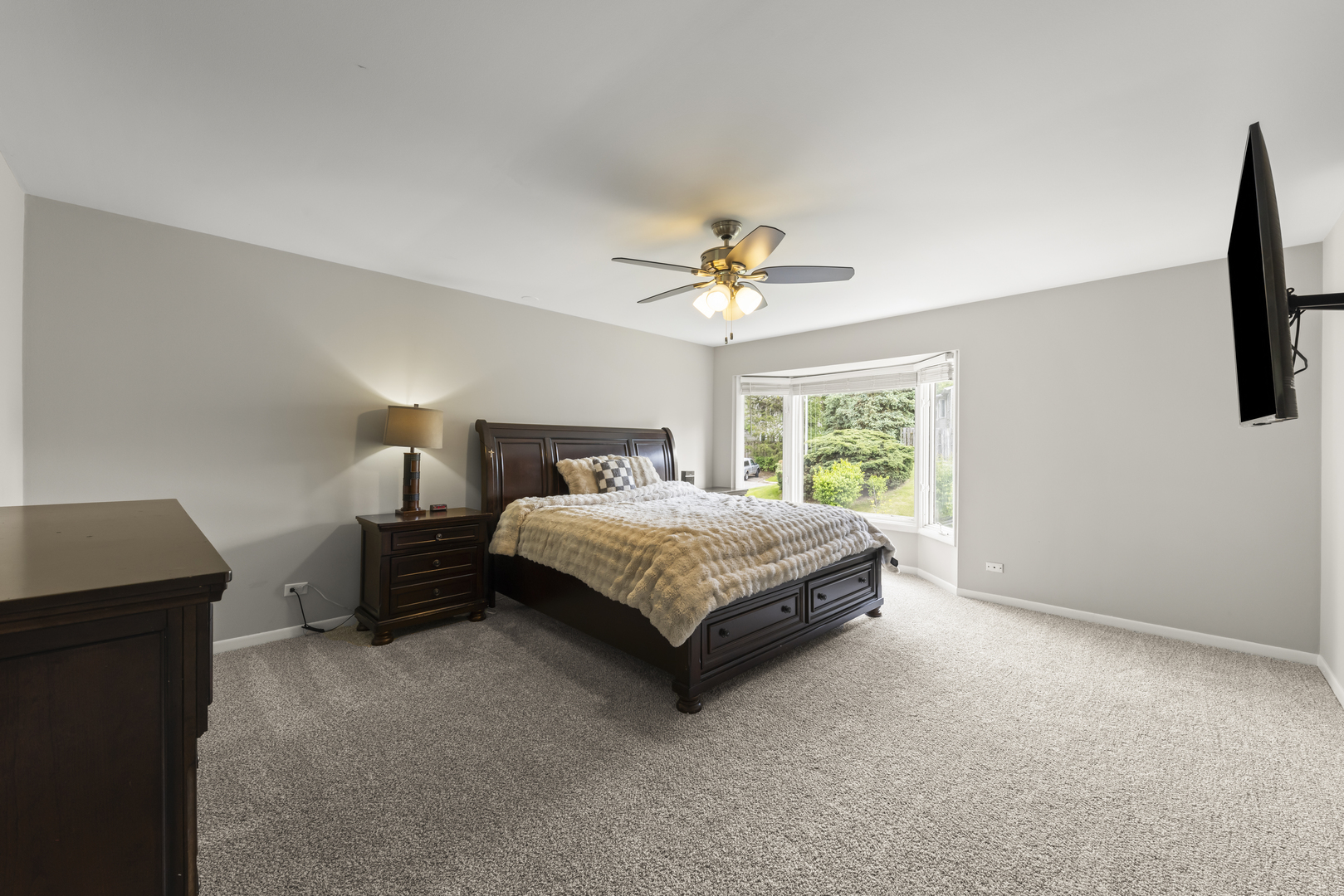 149 Thomas Road Bolingbrook IL 60440