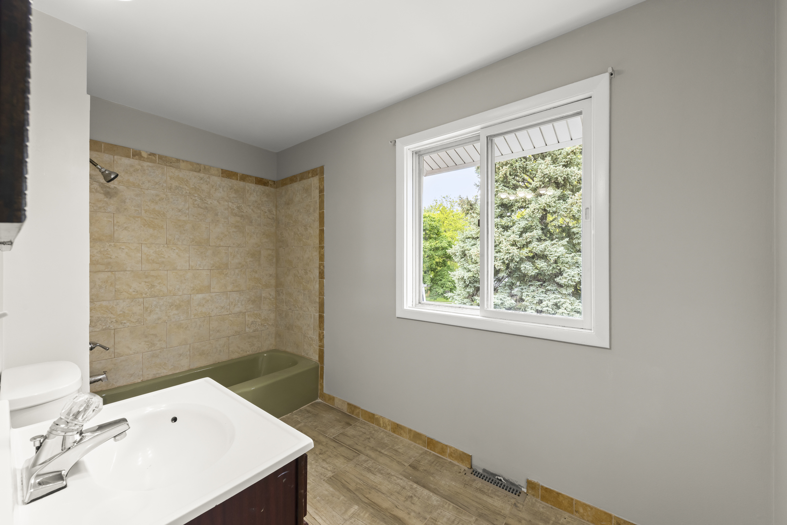 149 Thomas Road Bolingbrook IL 60440