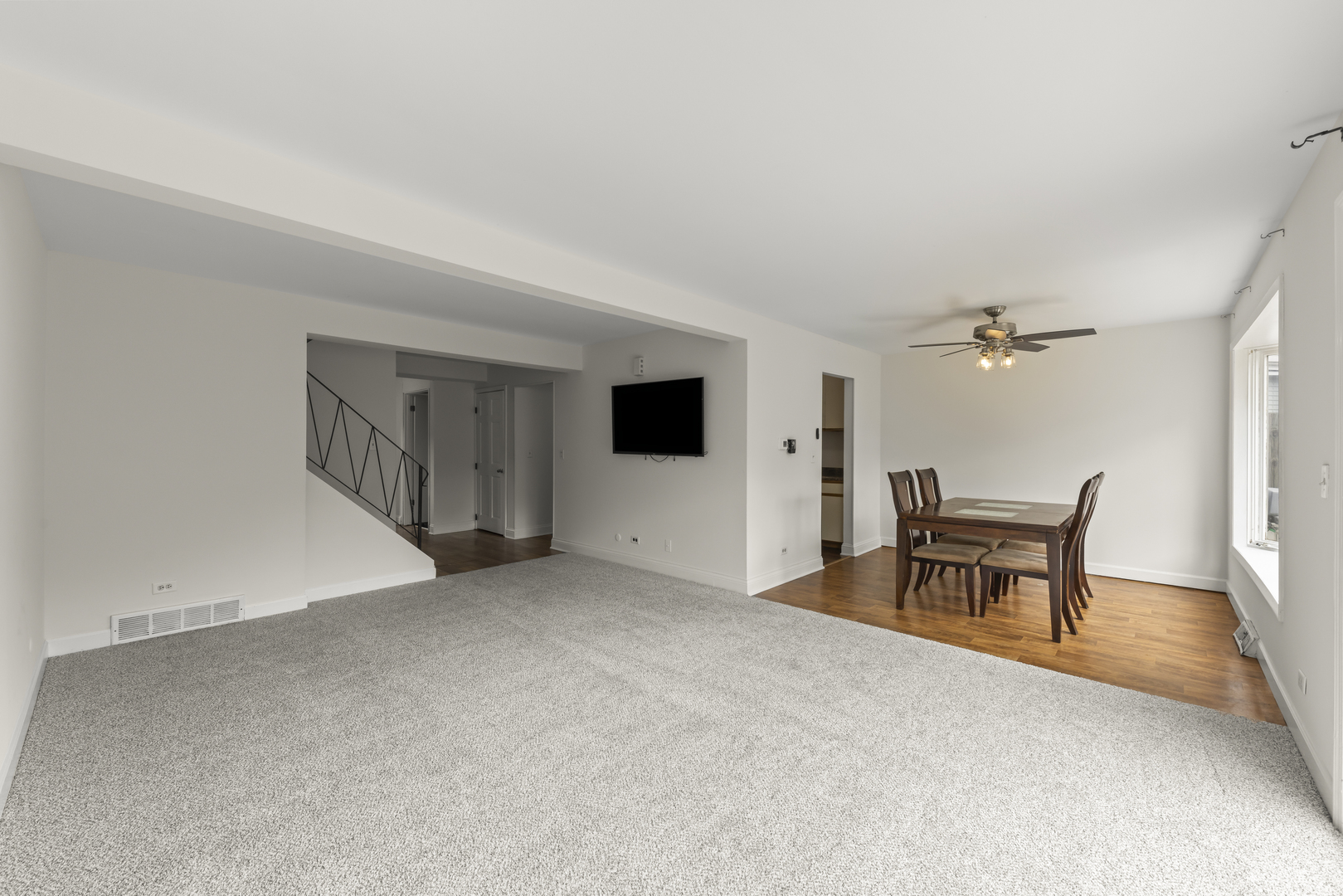 149 Thomas Road Bolingbrook IL 60440
