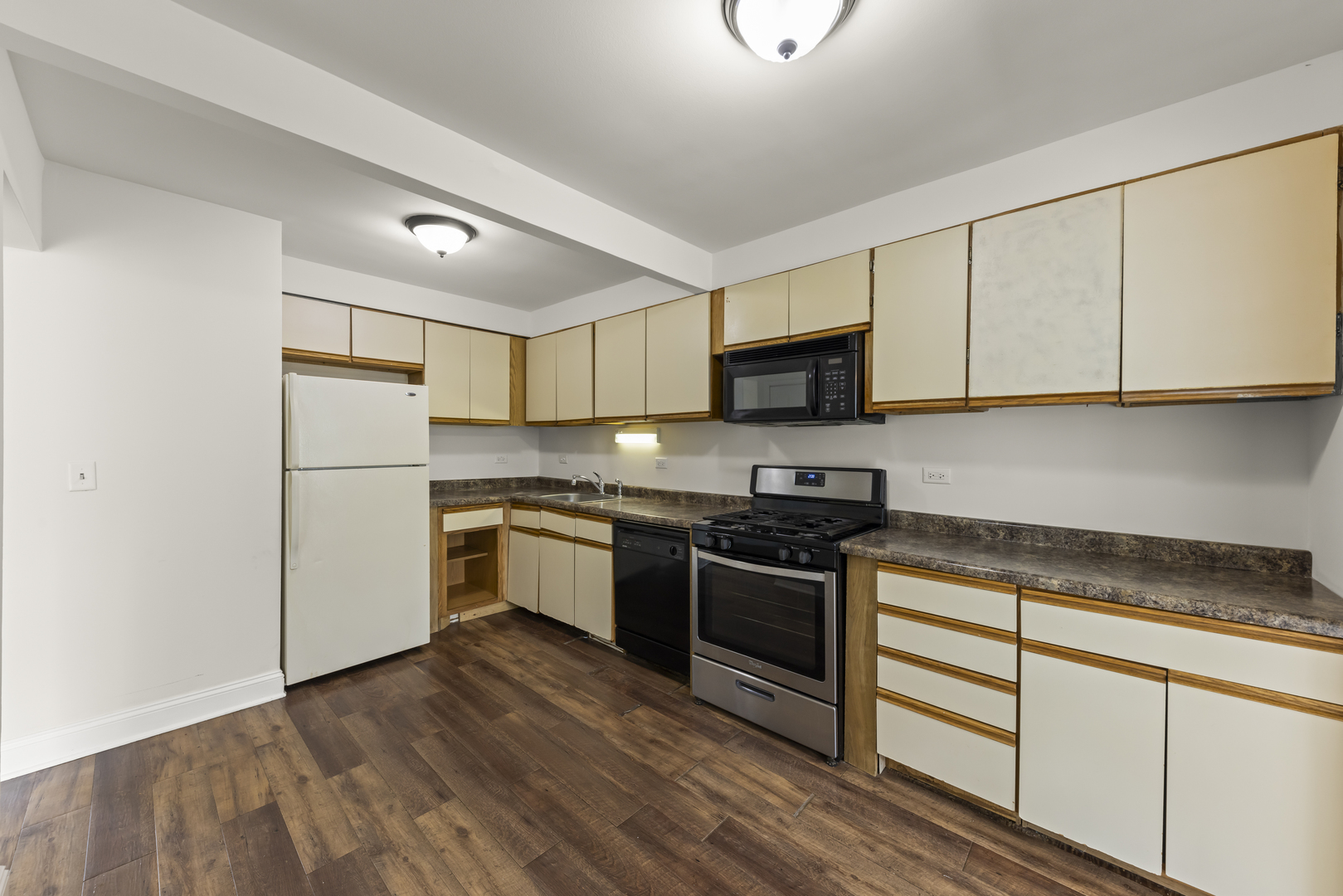 149 Thomas Road Bolingbrook IL 60440