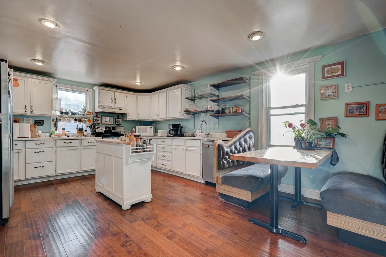 3016 North Troy Street Chicago IL 60618