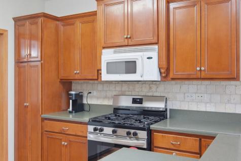 1007 Peregrine Way Hampshire IL 60140