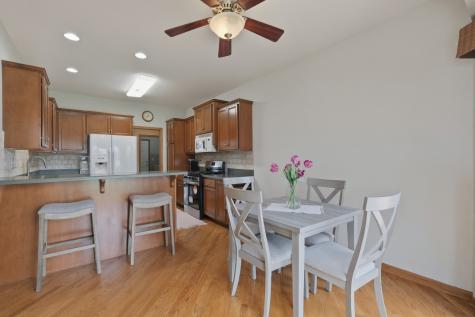 1007 Peregrine Way Hampshire IL 60140