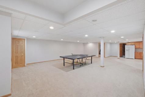 1007 Peregrine Way Hampshire IL 60140