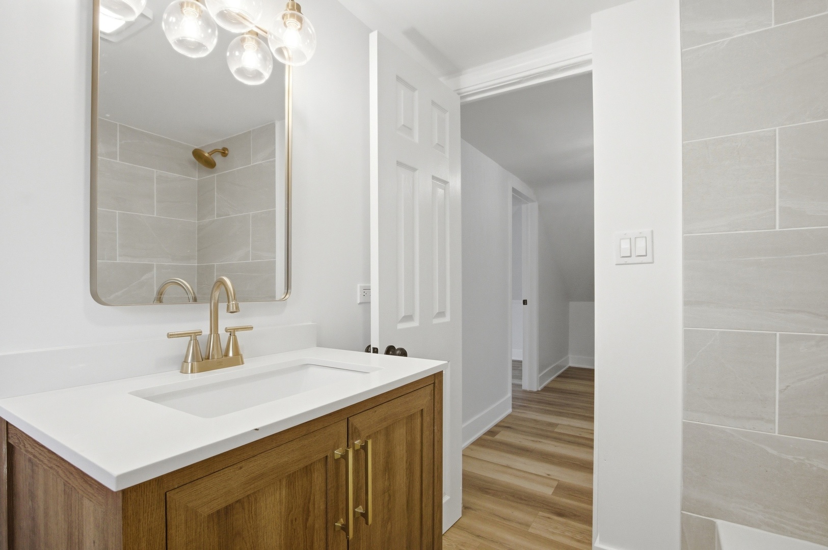 2000 Maple Avenue Downers Grove IL 60515