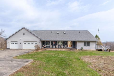107 Lost Lane Savanna IL 61074