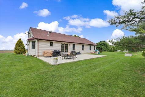 296 N 070 East Road Loda IL 60948