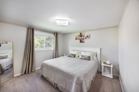 621 Newport Avenue Westmont IL 60559