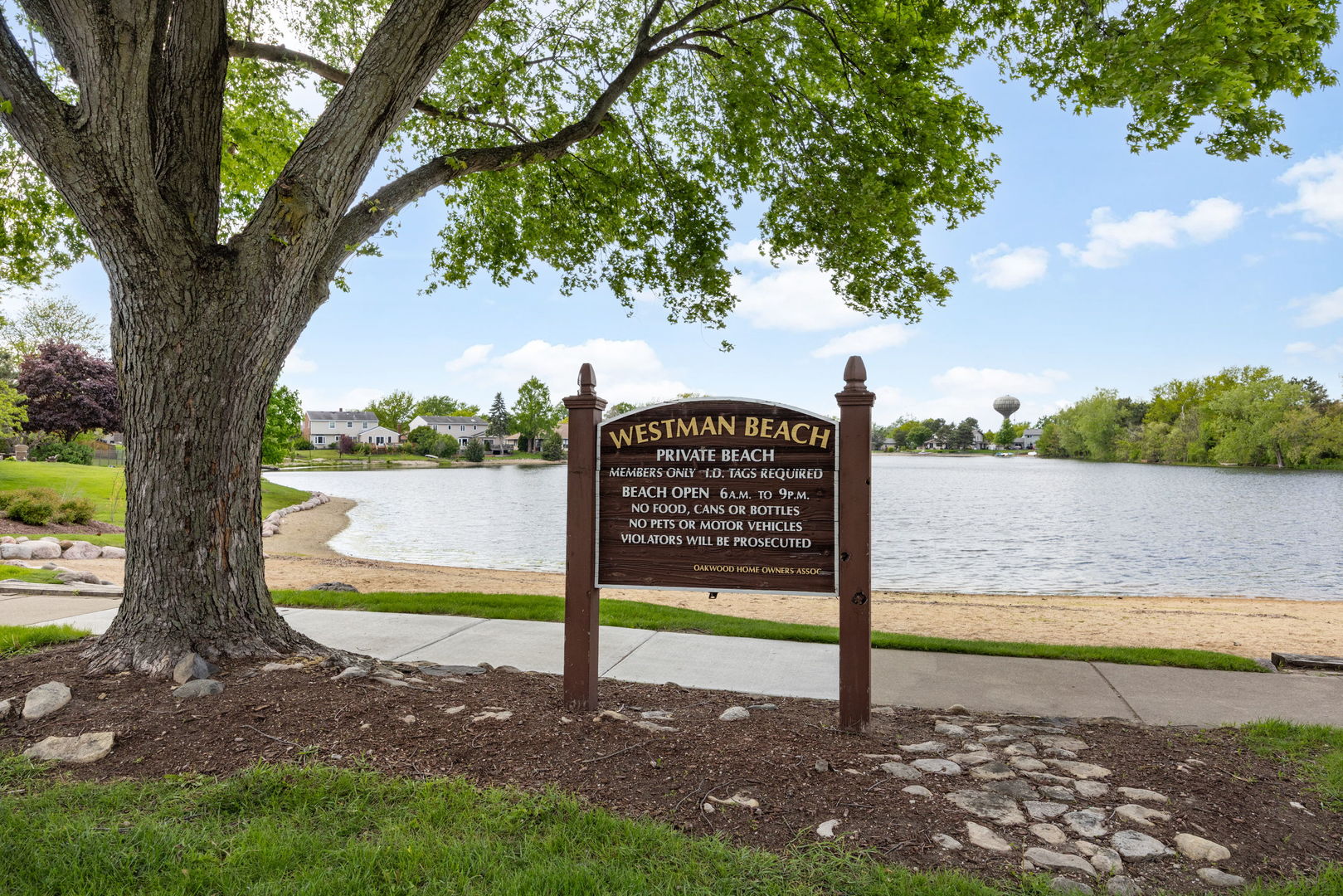 621 Newport Avenue Westmont IL 60559