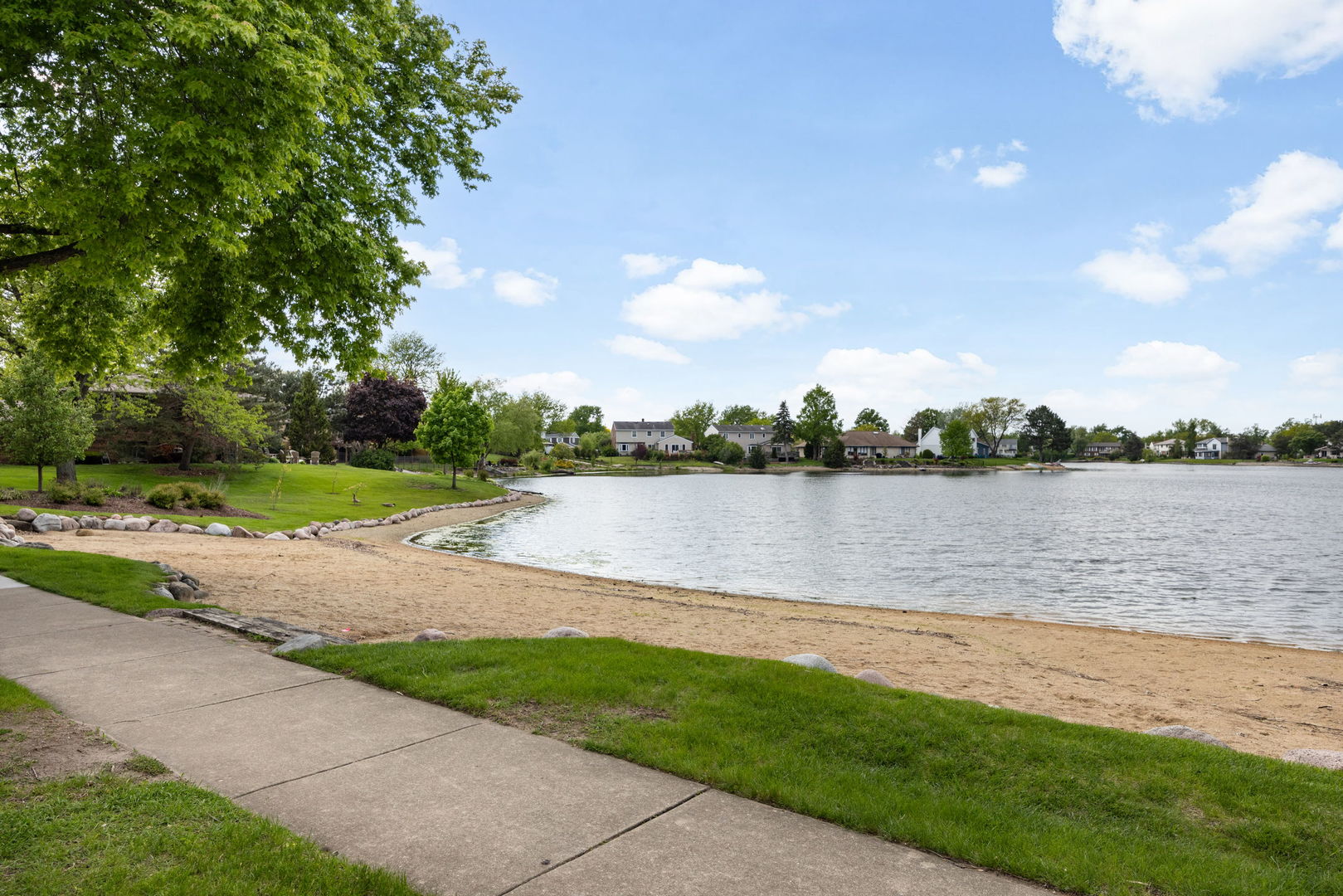 621 Newport Avenue Westmont IL 60559