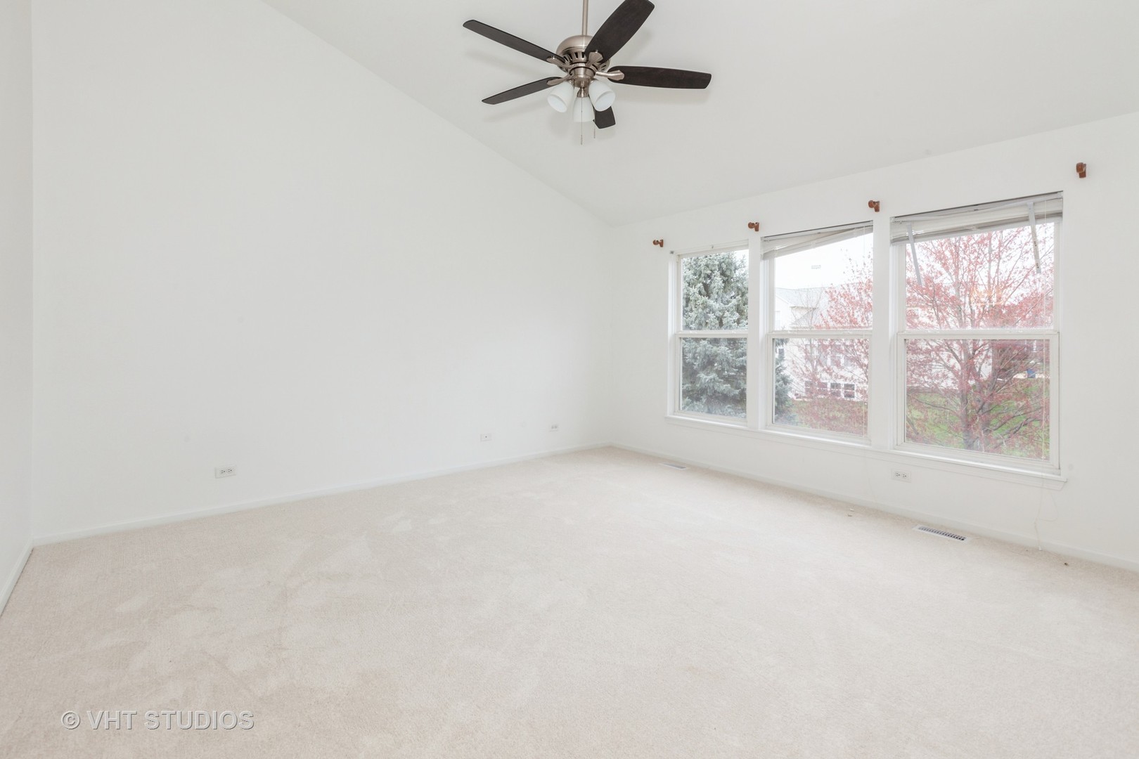 1110 Oakhill Drive Aurora IL 60502