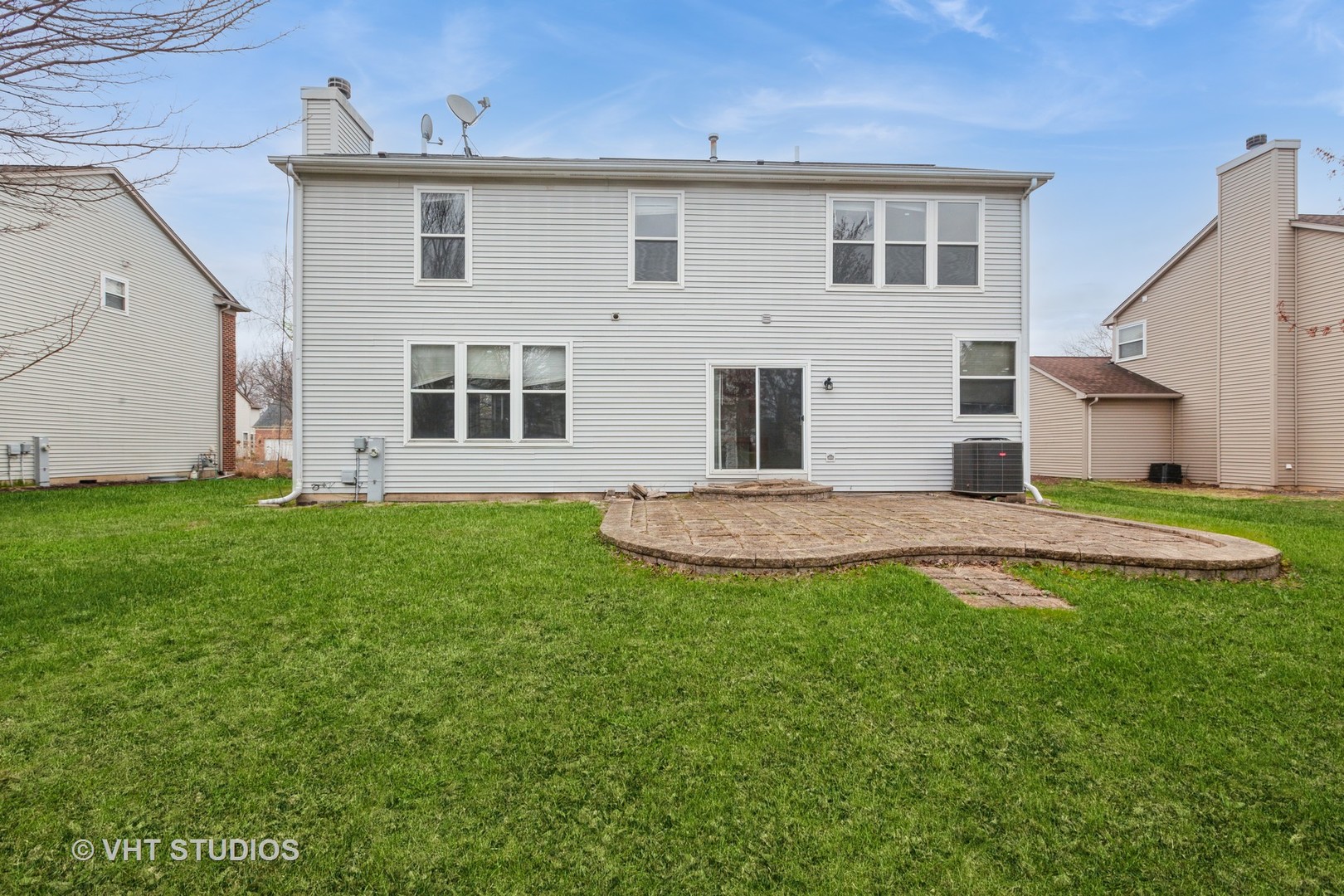 1110 Oakhill Drive Aurora IL 60502