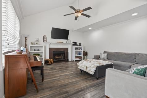12 Boardwalk Circle Bloomington IL 61701