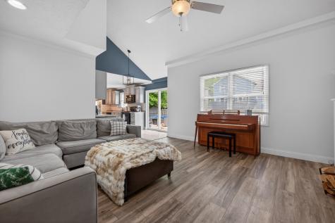12 Boardwalk Circle Bloomington IL 61701