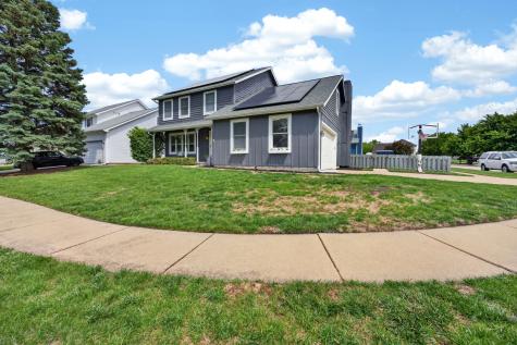 12 Boardwalk Circle Bloomington IL 61701