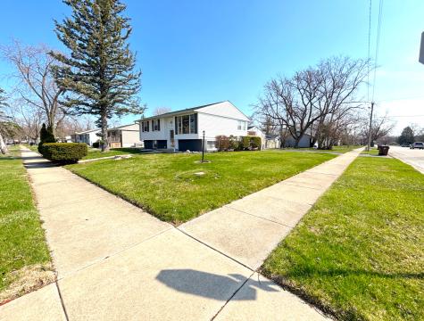 347 East Center Street Glenwood IL 60425