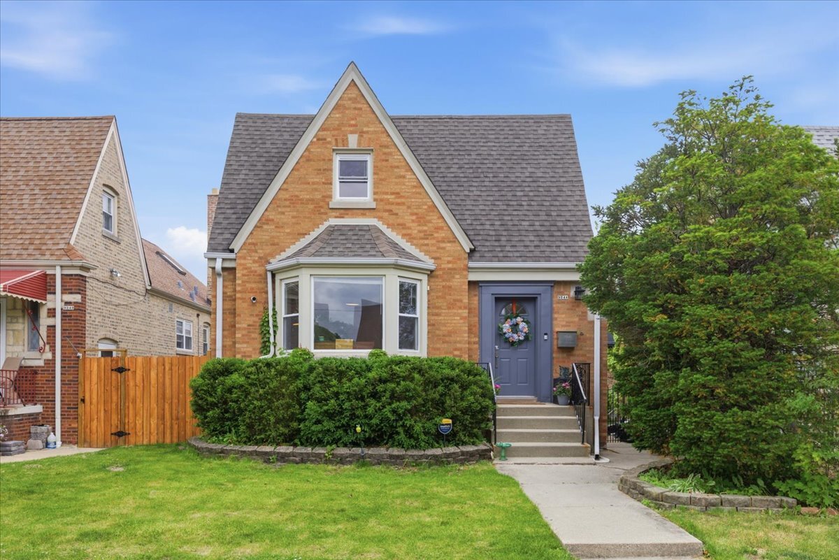 3241 North Normandy Avenue Chicago IL 60634