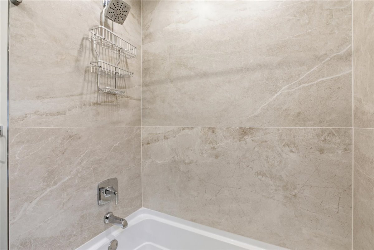 3241 North Normandy Avenue Chicago IL 60634