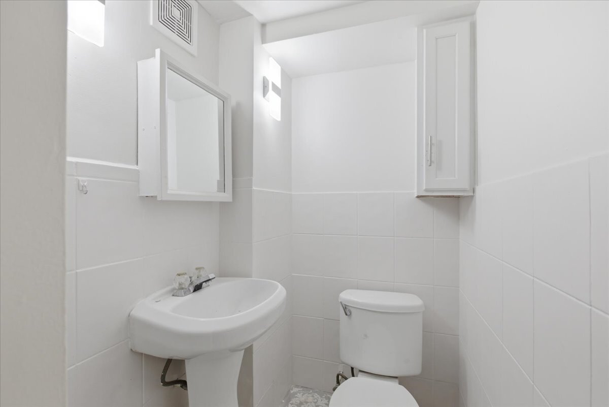 3241 North Normandy Avenue Chicago IL 60634
