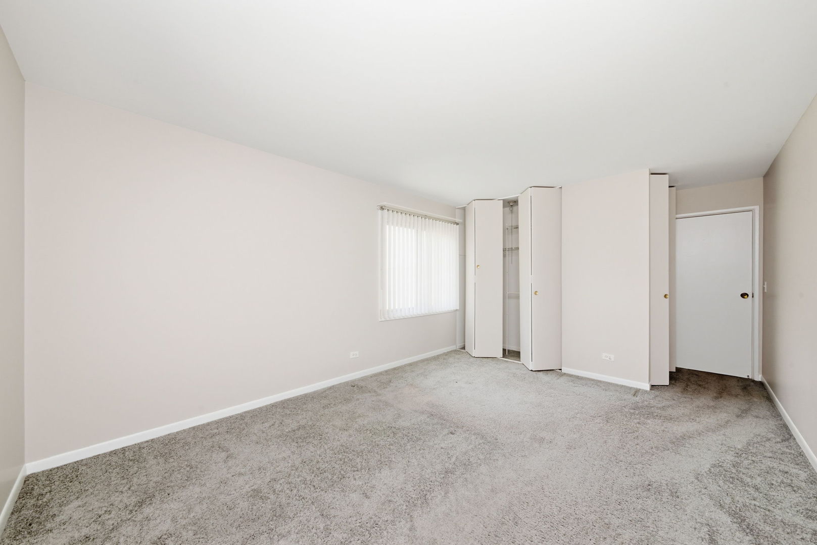 2630 Mitchell Drive Woodridge IL 60517