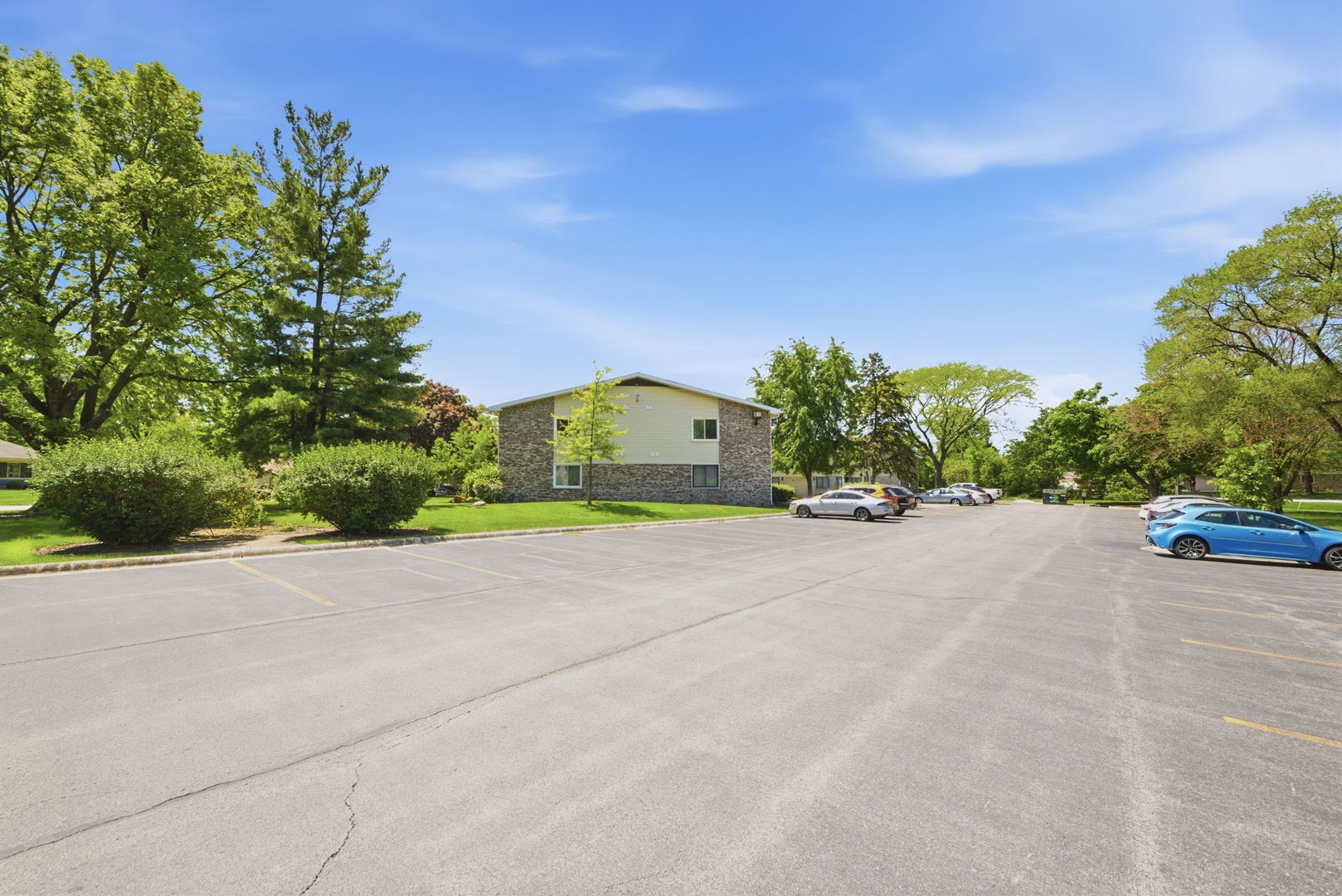 2630 Mitchell Drive Woodridge IL 60517