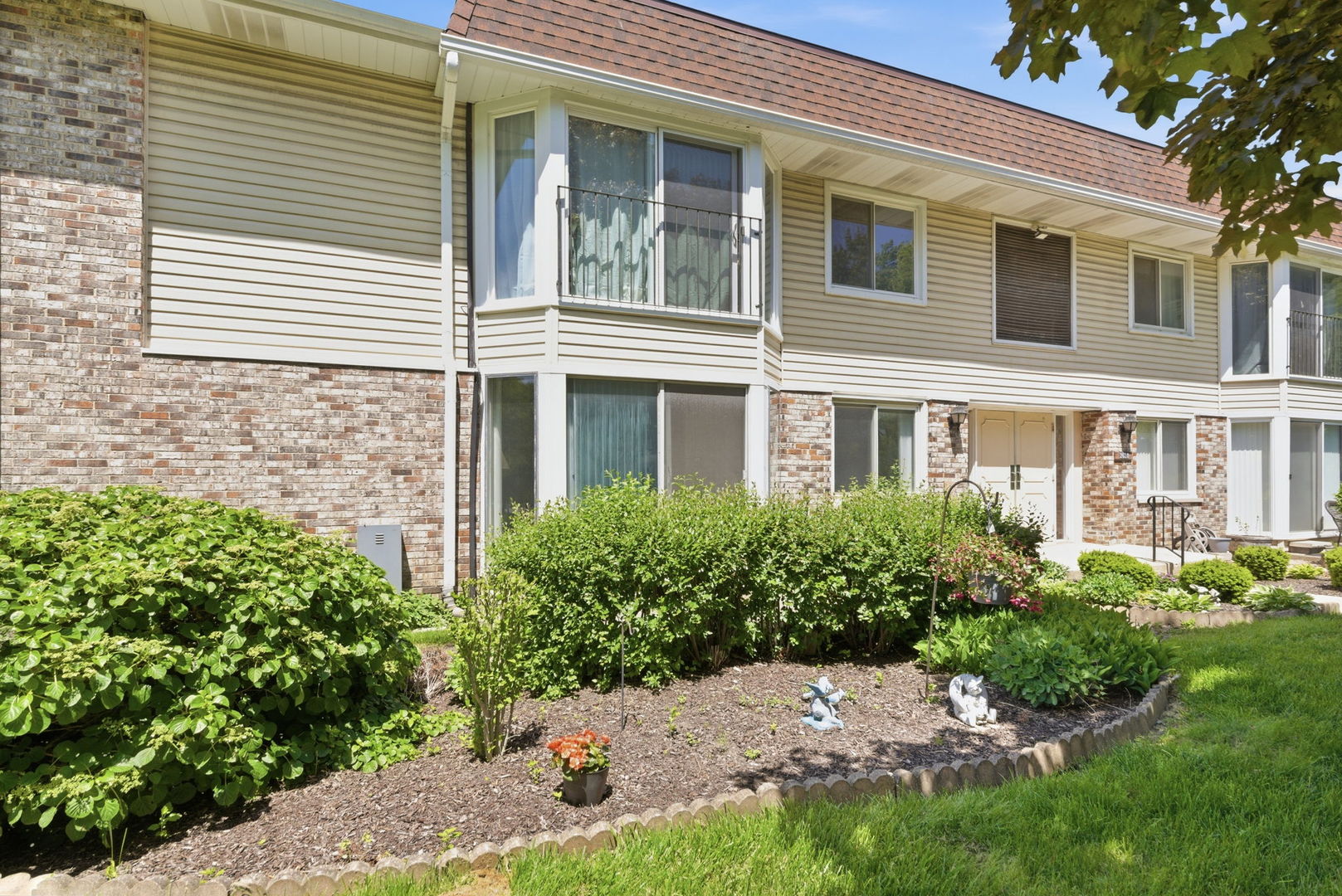2630 Mitchell Drive Woodridge IL 60517