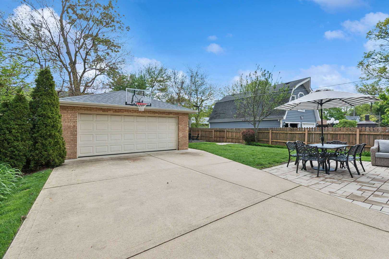 303 North Willow Road Elmhurst IL 60126