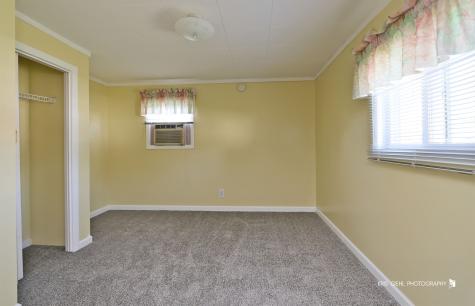 2031 Gilboa Avenue Zion IL 60099