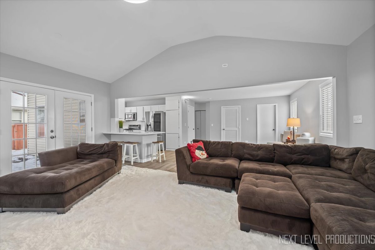 2632 Emma Circle Aurora IL 60504