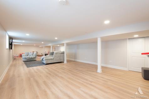10715 South Lawndale Avenue Chicago IL 60655