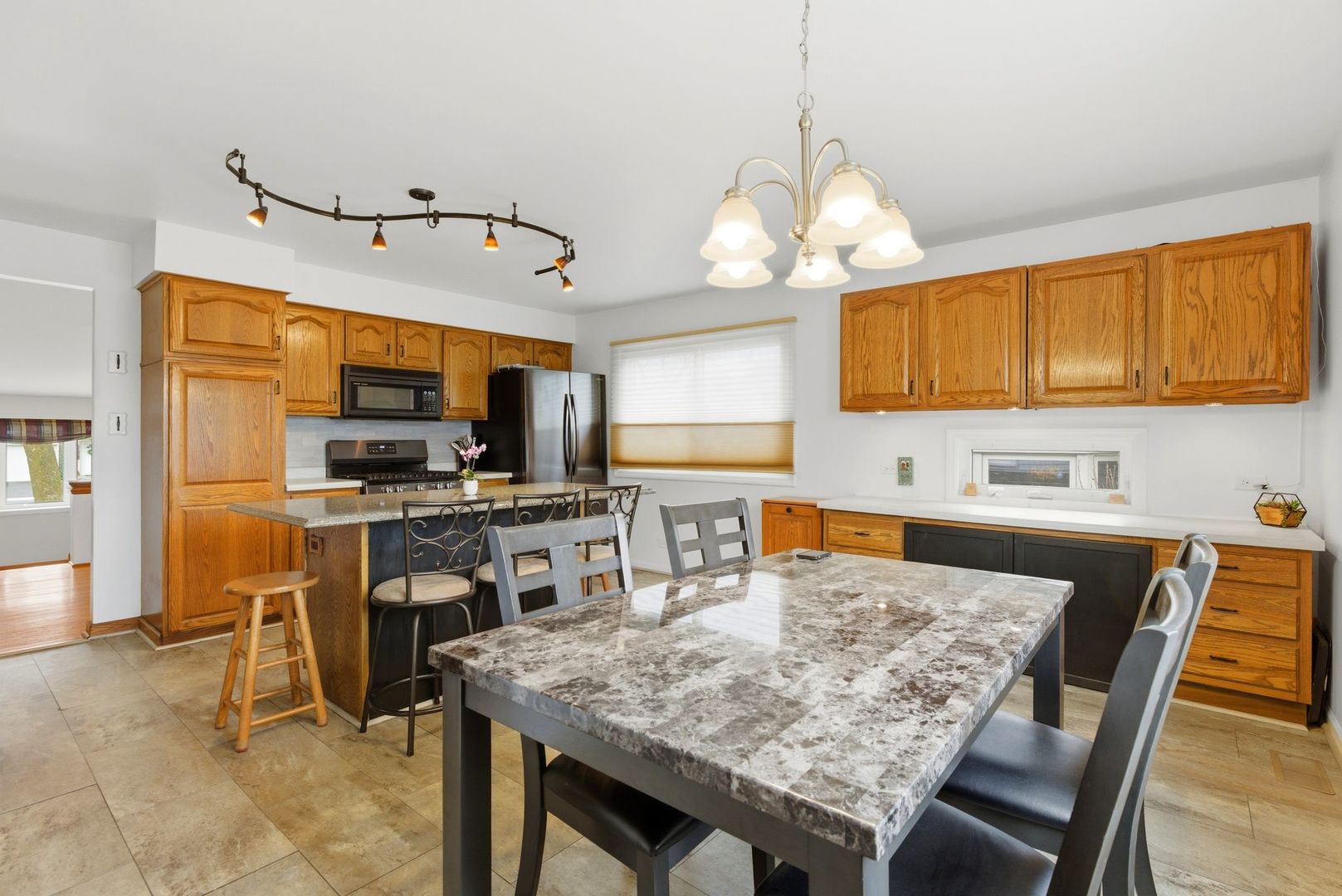 126 June Lane Lombard IL 60148