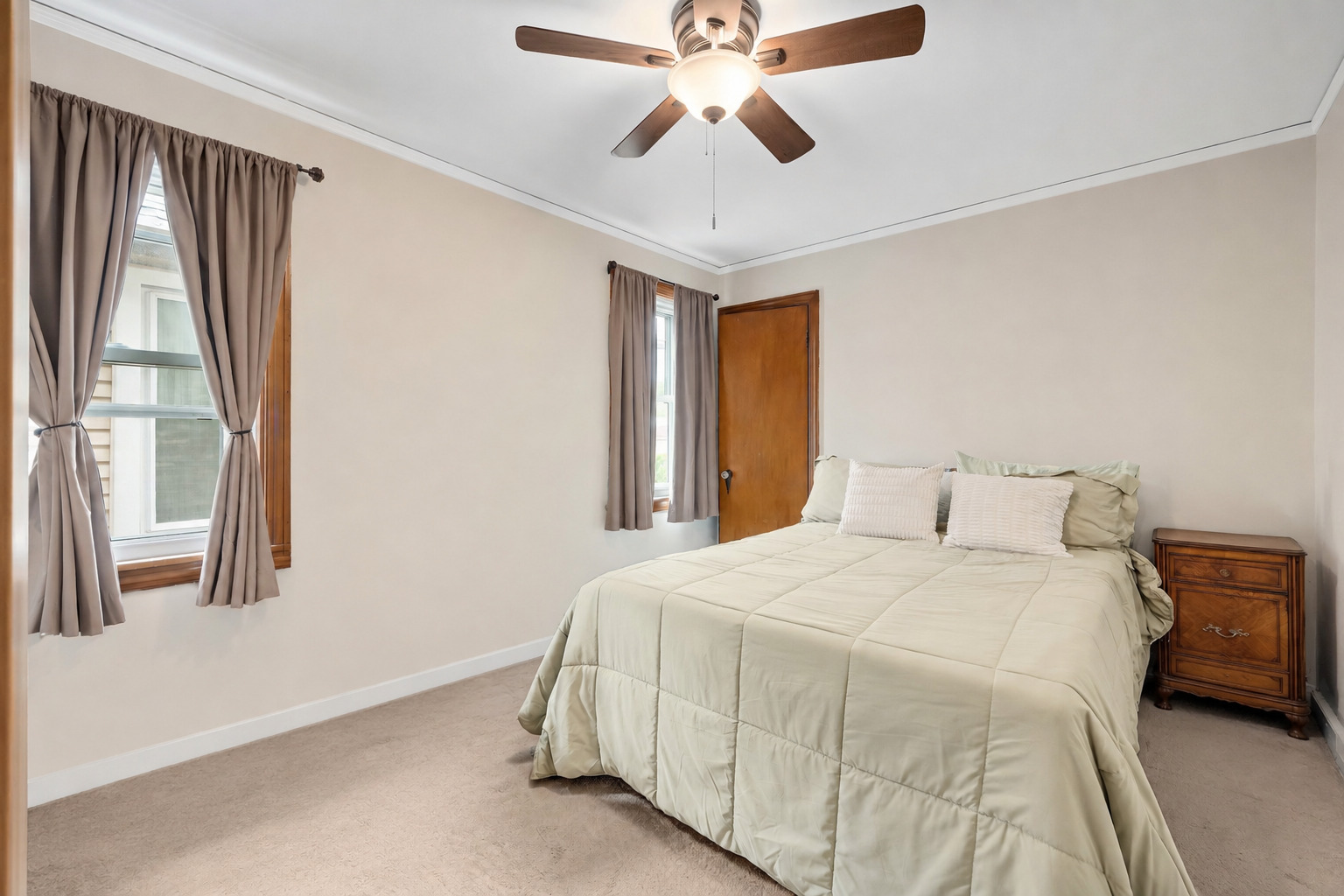 6217 South Mason Avenue Chicago IL 60638