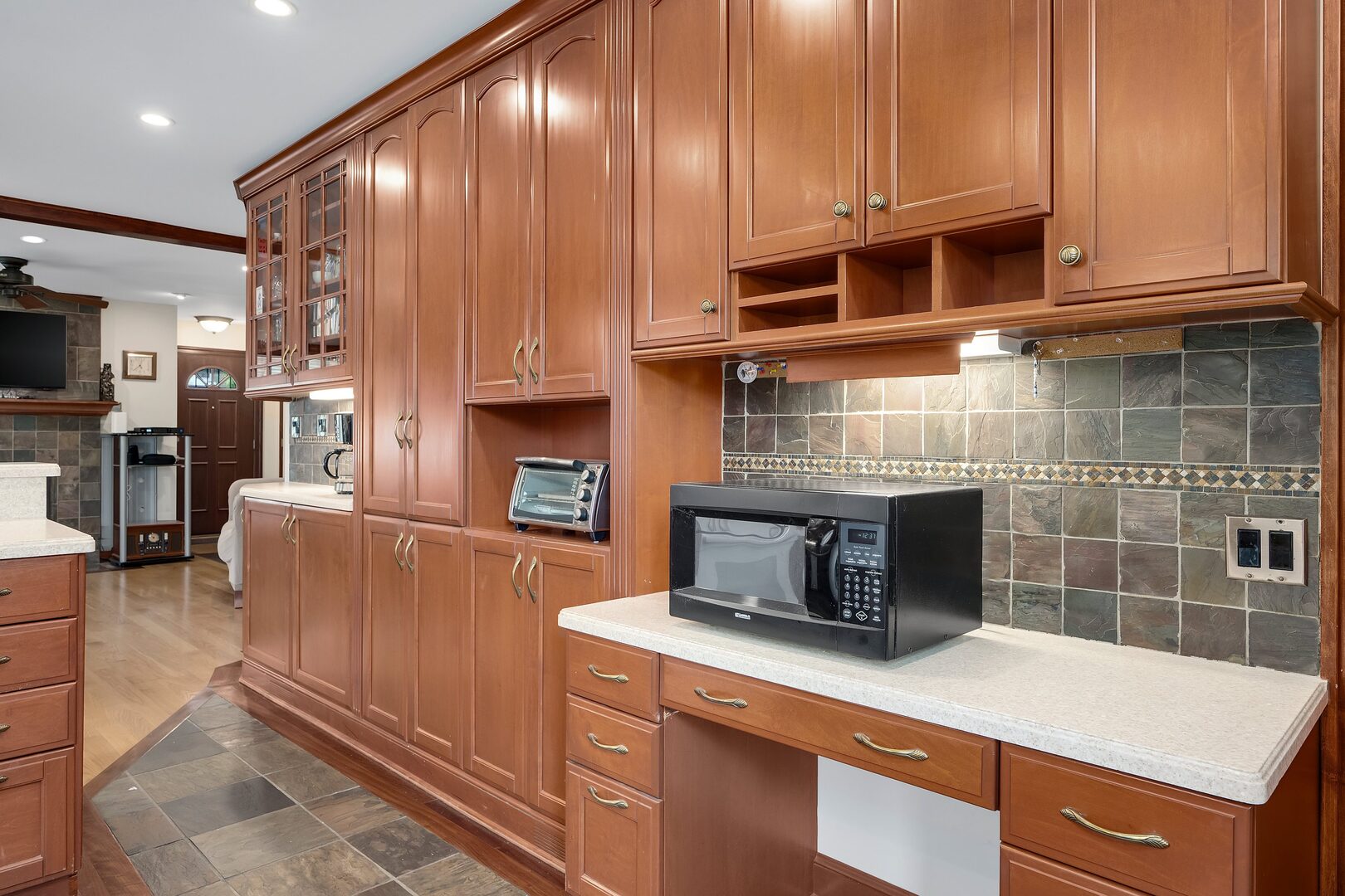 6217 South Mason Avenue Chicago IL 60638