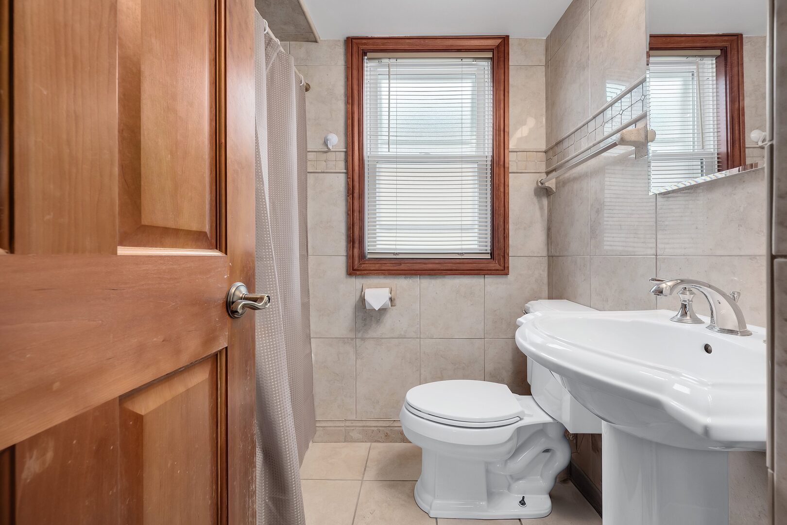 6217 South Mason Avenue Chicago IL 60638