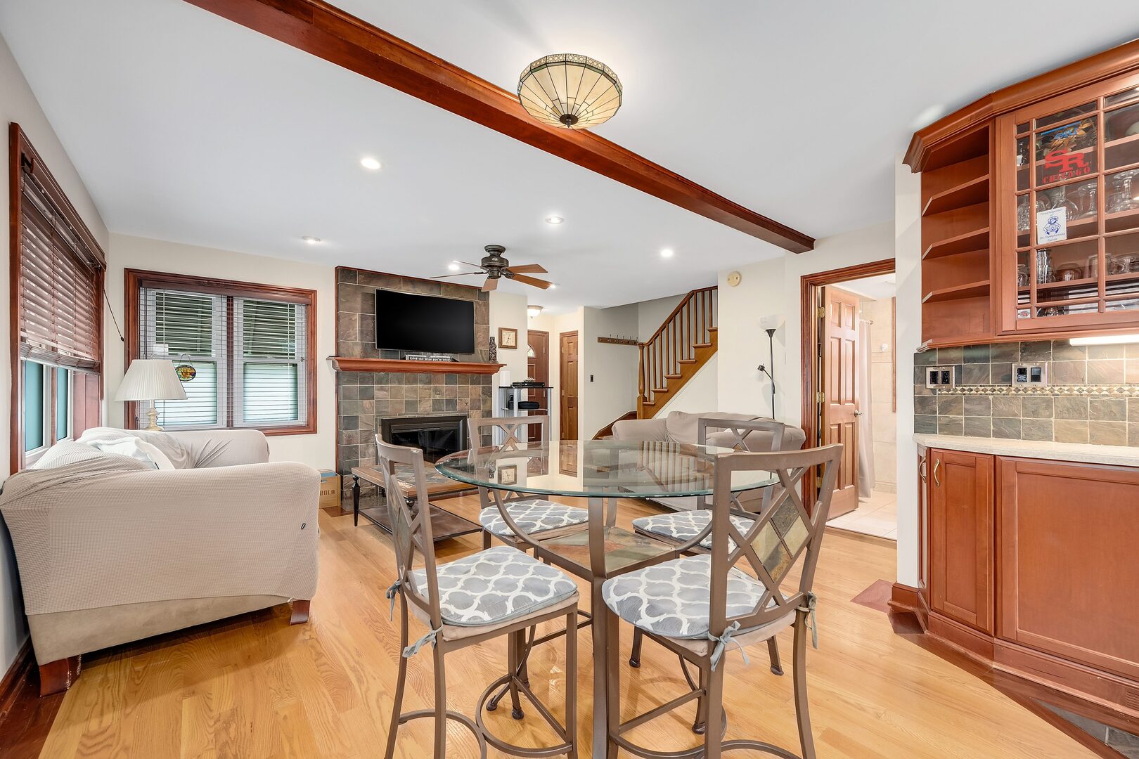 6217 South Mason Avenue Chicago IL 60638