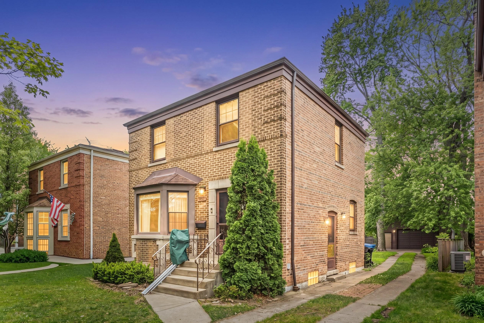 9932 South Maplewood Avenue Chicago IL 60655