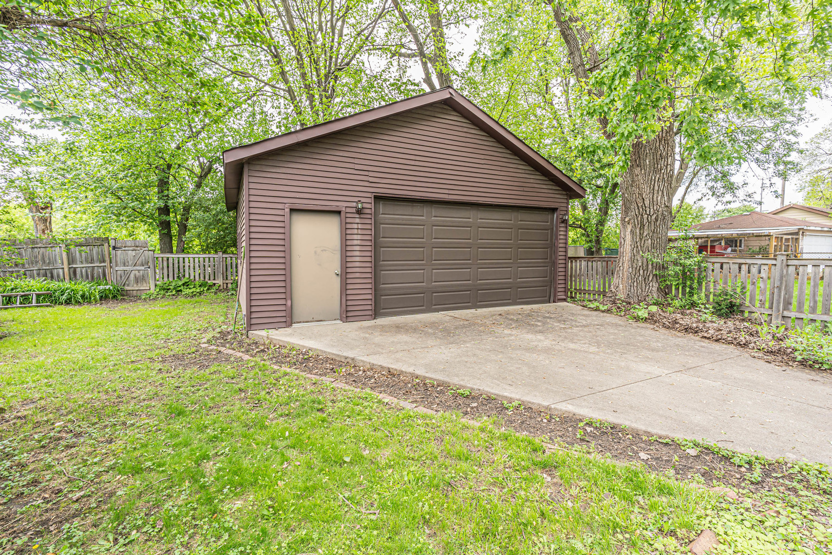 9932 South Maplewood Avenue Chicago IL 60655