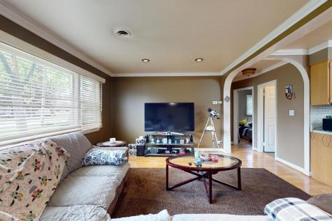 3336 North Betty Drive Arlington Heights IL 60004