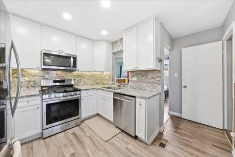 7653 West North Avenue Frankfort IL 60423