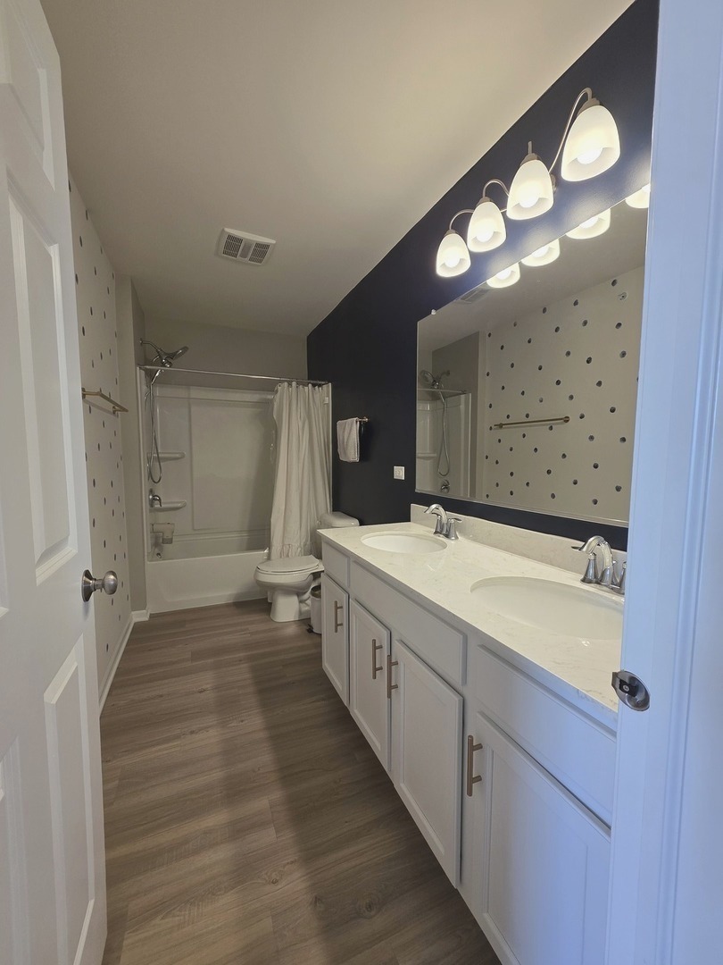 2707 Lily Lane Rolling Meadows IL 60008