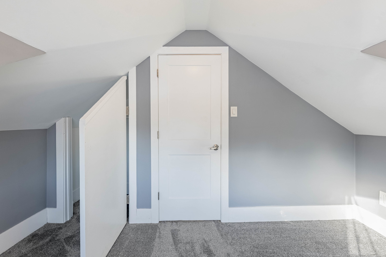 2038 East 73rd Street Chicago IL 60649