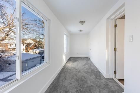2038 East 73rd Street Chicago IL 60649