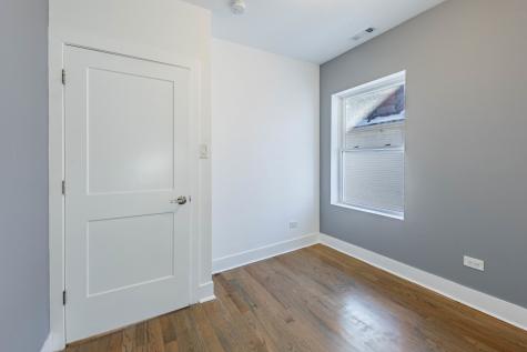 2038 East 73rd Street Chicago IL 60649