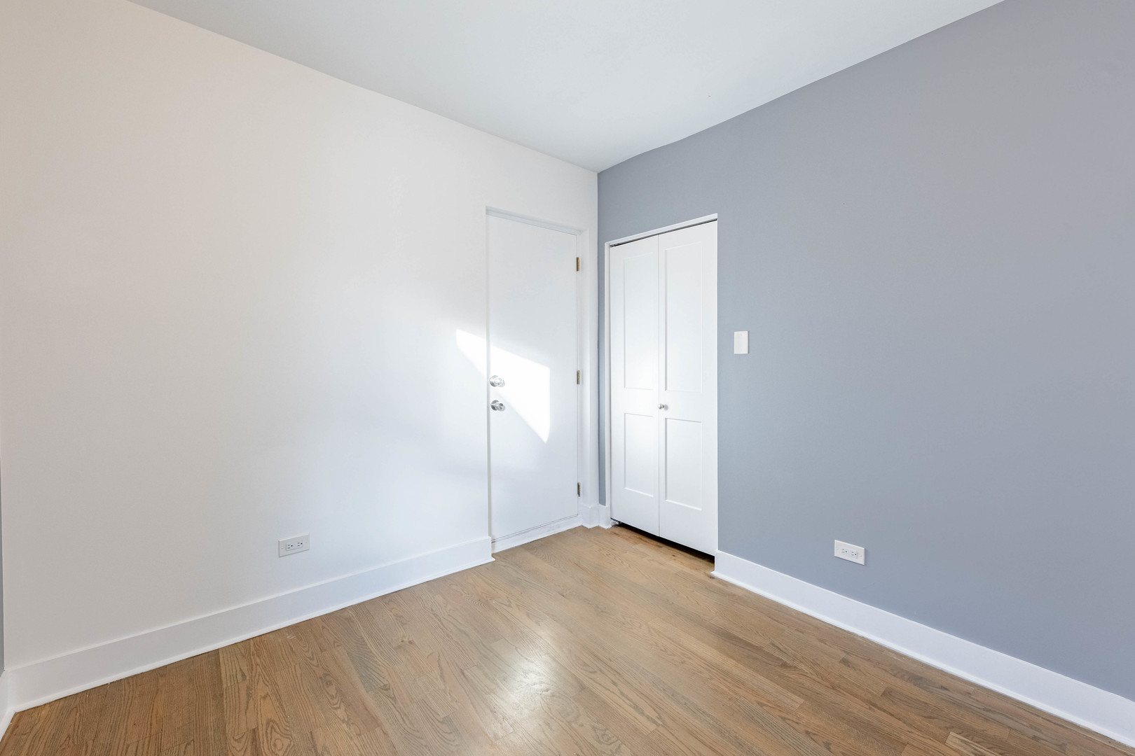 2038 East 73rd Street Chicago IL 60649