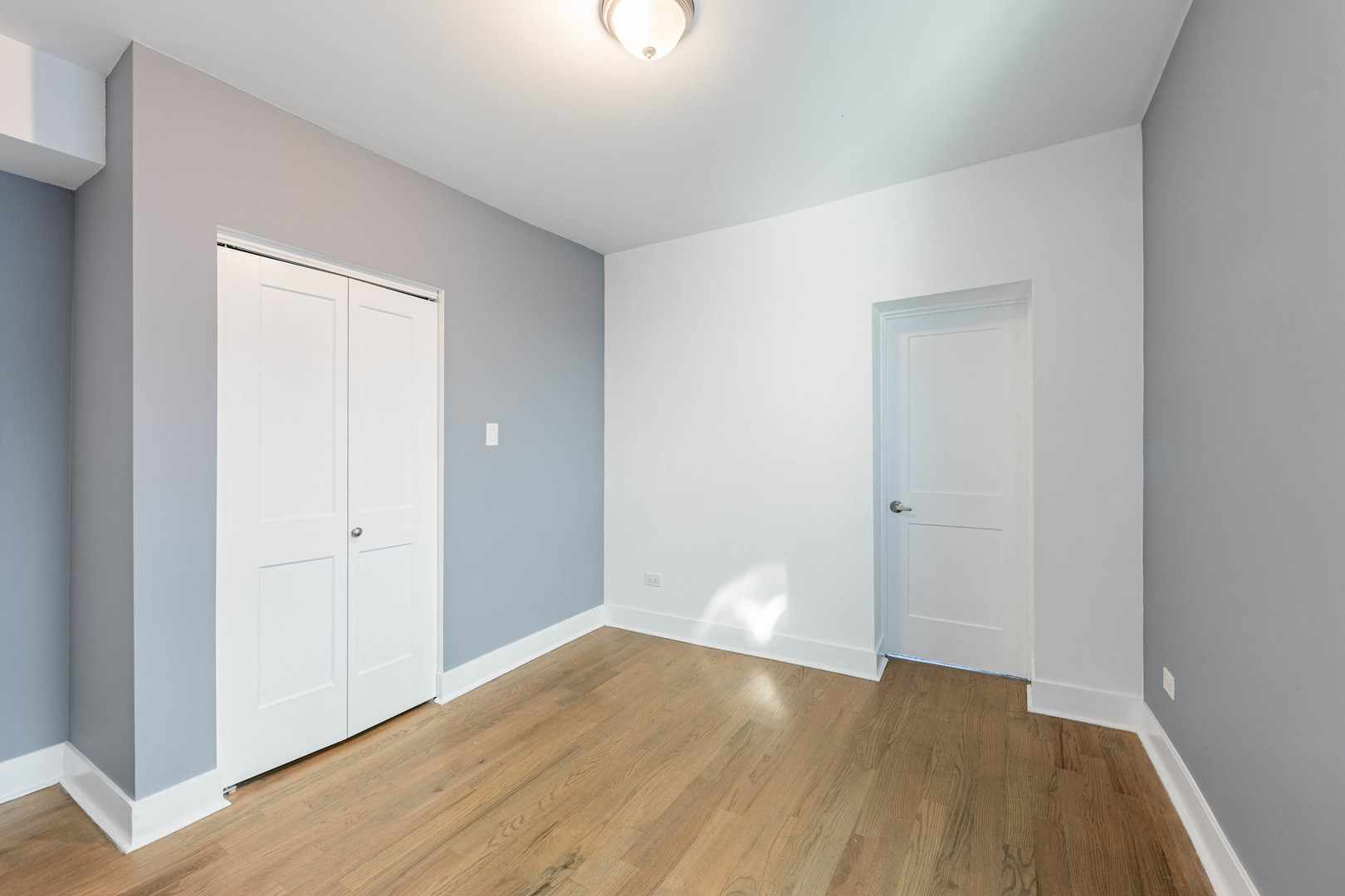 2038 East 73rd Street Chicago IL 60649