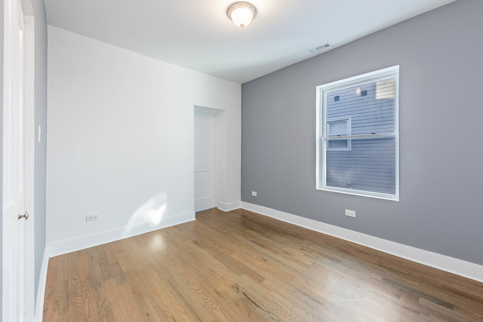 2038 East 73rd Street Chicago IL 60649