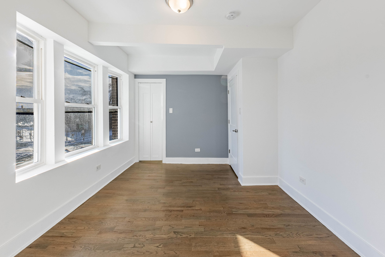 2038 East 73rd Street Chicago IL 60649