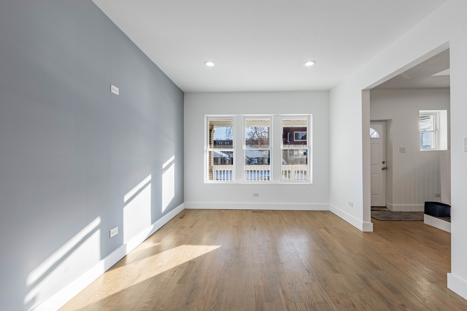 2038 East 73rd Street Chicago IL 60649