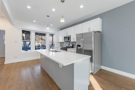 2038 East 73rd Street Chicago IL 60649