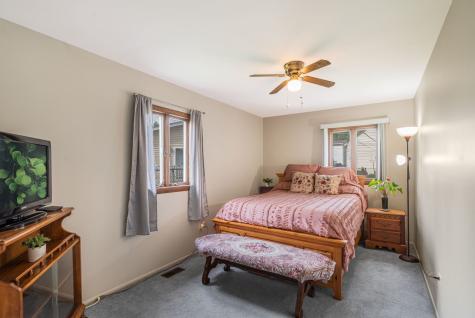 34 North California Avenue Mundelein IL 60060